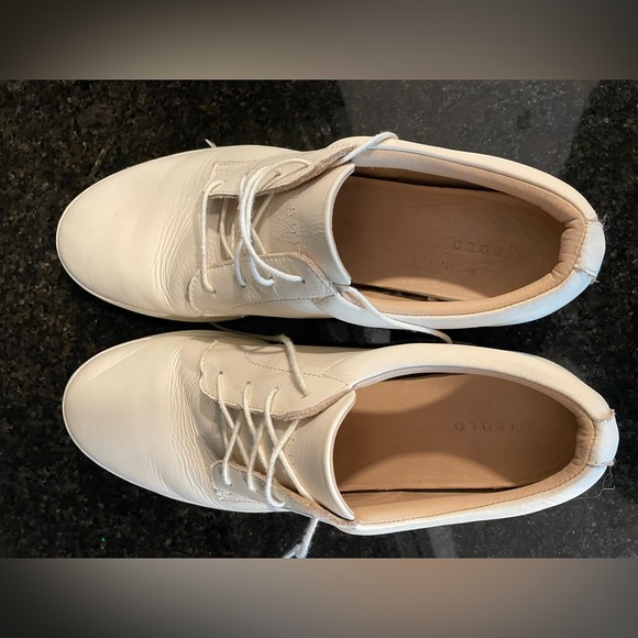 Nisolo Everyday Low Top Sneaker - Bone - Picture 3 of 5